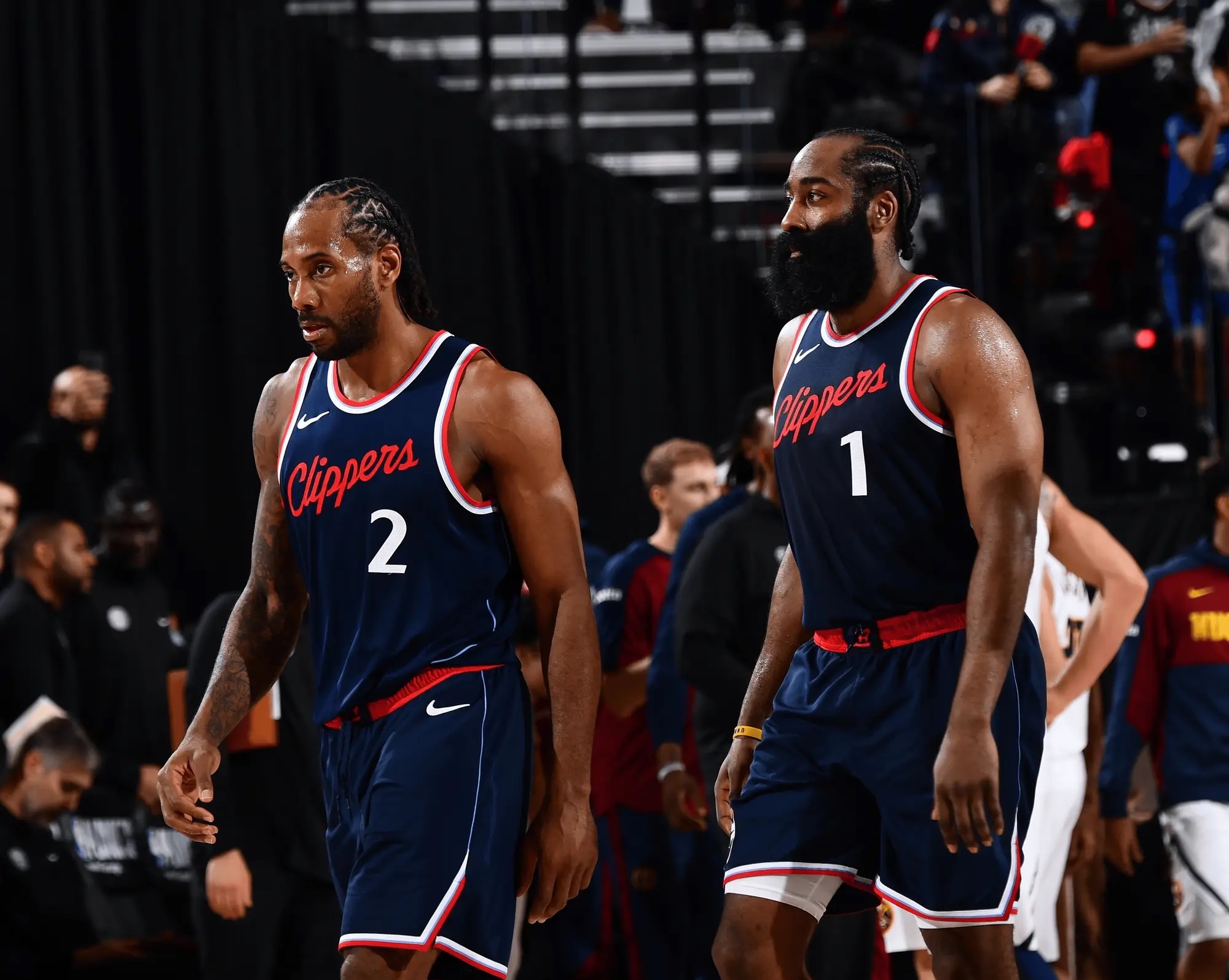 包含NBA季后赛关键时刻走向成谜；成都蓉城回应争议；媒体盛赞；阵容厚度经受考验的词条-九游娱乐