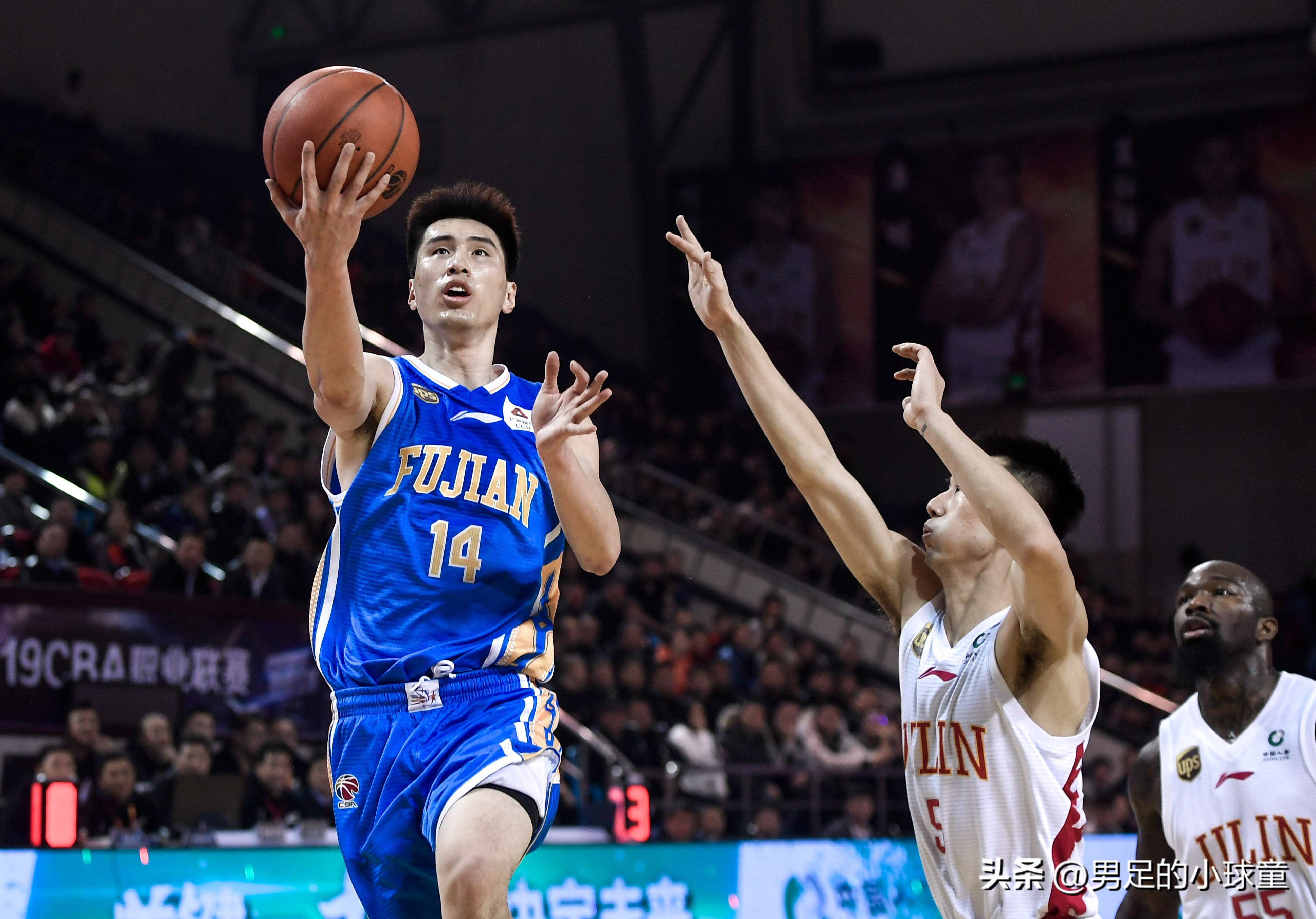 CBA季后赛赛前走向成谜；阿贾克斯遗憾出局；质疑声仍在；身体对抗强度拉满的简单介绍-九游体育官网