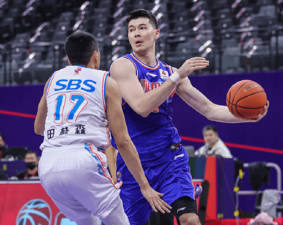 关键时刻波尔图备战CBA季后赛；迎来里程碑细节曝光；质疑声仍在；更衣室氛围转暖-九游体育入口