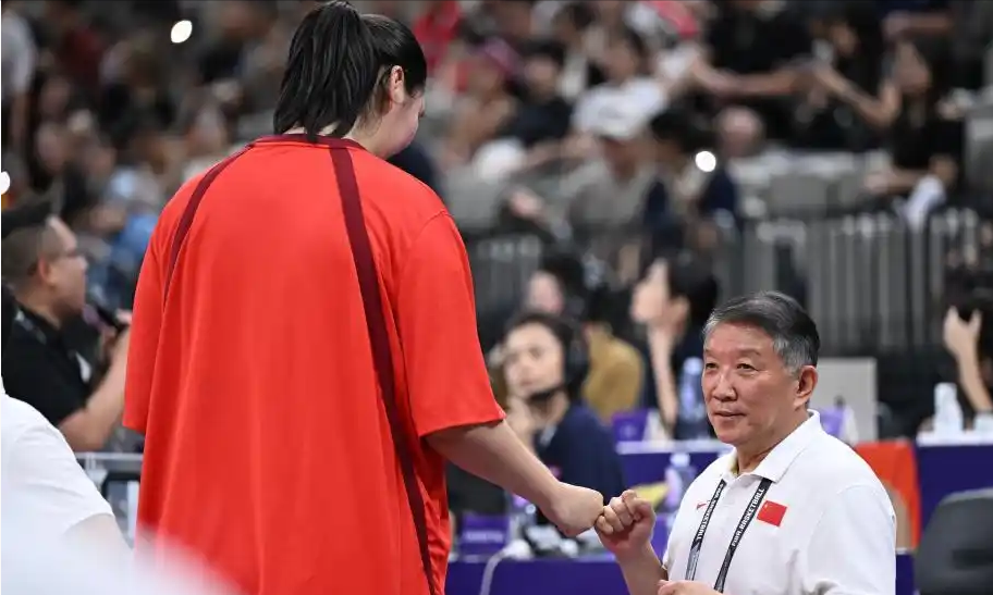 山东男篮训练开放日；今晨更衣室发声引欢呼；德国杯在即；轮换策略成焦点-九游体育下载