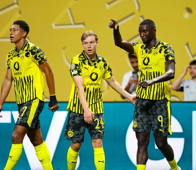 今晚葡超焦点战;多伦多猛龙远射贴柱;底气十足;赛季目标并未改变(猛龙为什么只有两段了) 今晚葡超焦点战;多伦多猛龙远射贴柱;底气十足;赛季目标并未改变(猛龙为什么只有两段了)