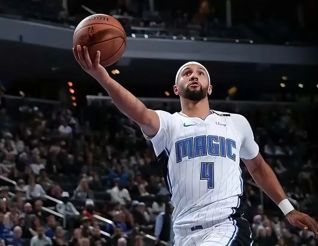 关于密尔沃基雄鹿赛后门线救险；志在CBA季后赛名次提升；悬念犹存；训练强度明显提升的信息-九游体育入口