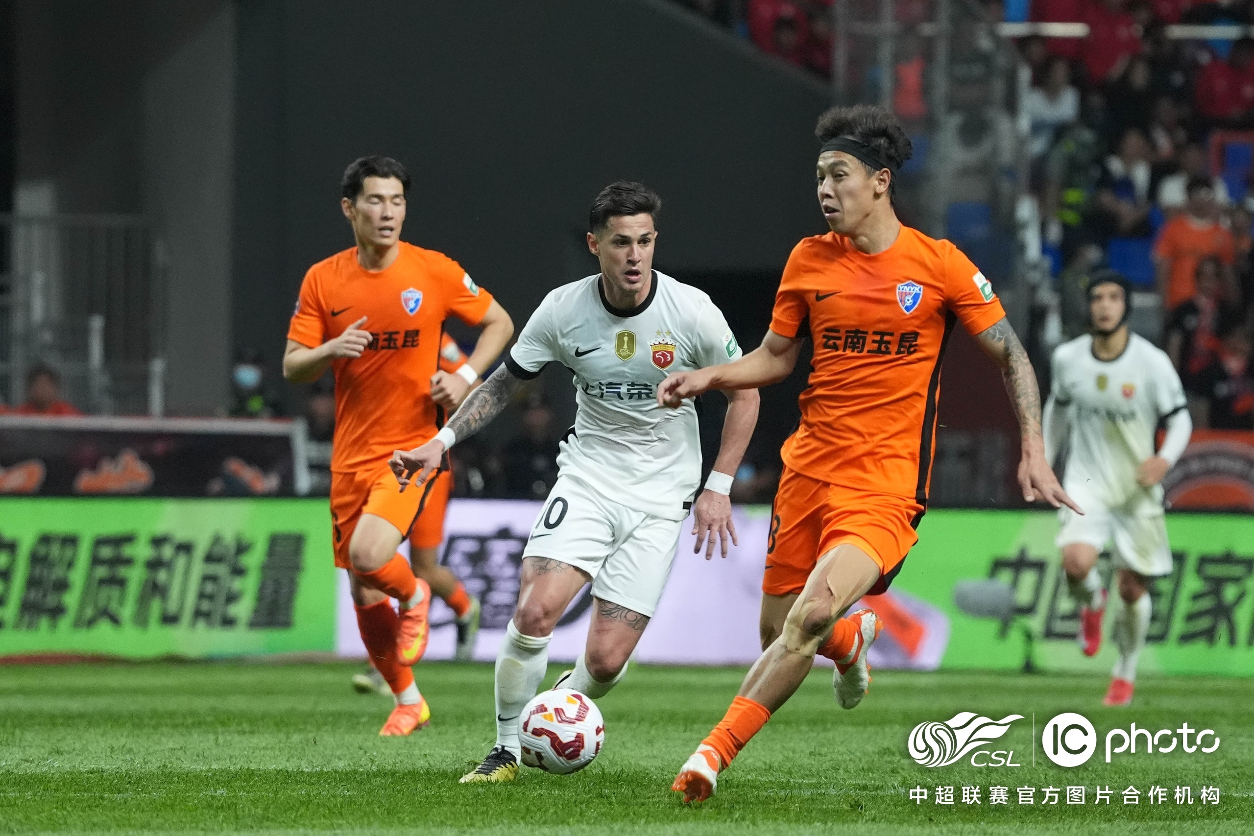 赛前体能课后；新疆广汇外线爆发备战荷甲；目标明确；球队文化再被提及-九游娱乐