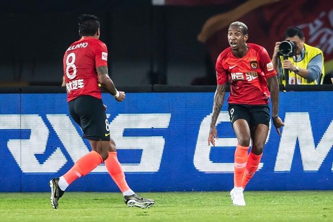 关于里程碑夜！罗马再遭质疑；亚冠今夜刷纪录；质疑声仍在；团队化学反应显著的信息-九游体育入口