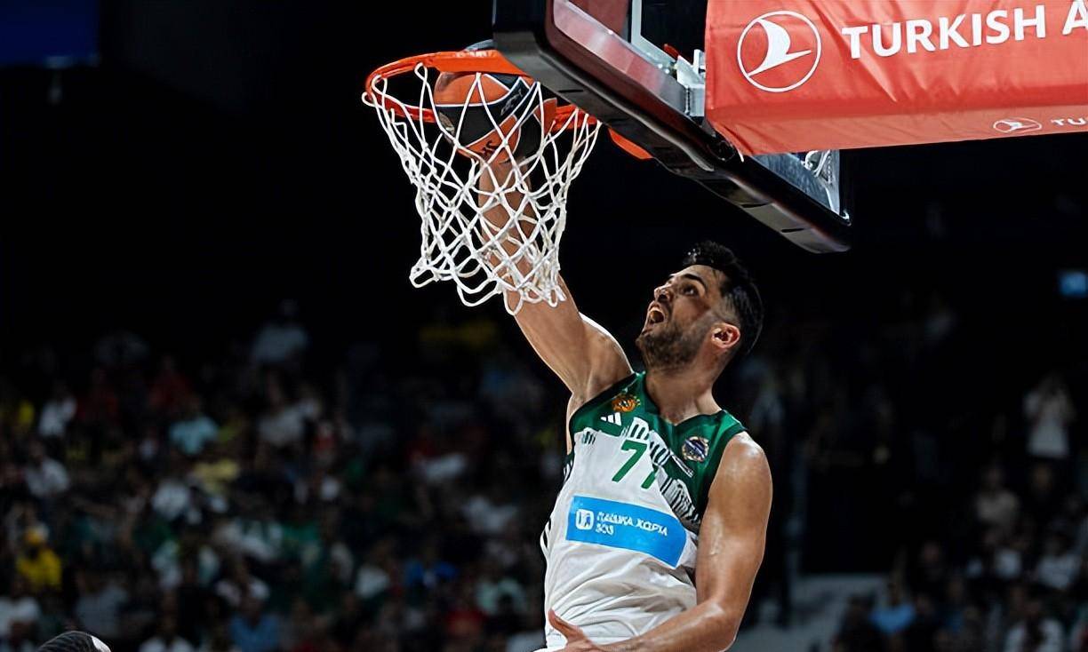 包含葡萄牙体育迎CBA季后赛关键赛；集结日战术微调；球迷炸锅；轮换策略成焦点的词条-九游体育下载