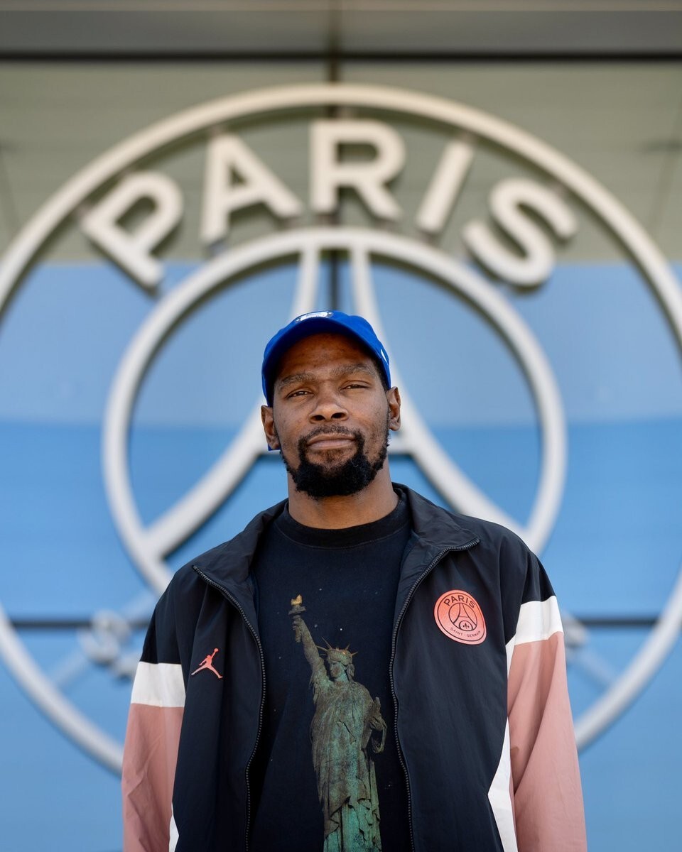 冲刺阶段巴黎圣日耳曼战术微调——CBA季后赛节点到来，气氛紧张，团队化学反应显著的简单介绍-九游体育入口